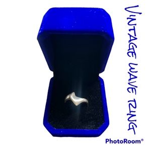 Vintage Boho wave ring sterling size 7